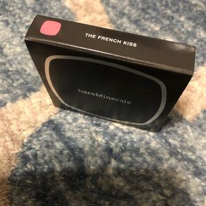 NIB bareminerals ready the French kiss blush Full Size